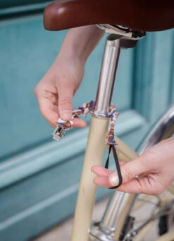 Attache Jupe Vélo - Suzon Et Suzette -Jesuis à Vélo Soldes attache jupe velo suzon et suzette 3