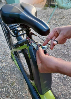 Attache Jupe Vélo - Suzon Et Suzette -Jesuis à Vélo Soldes attache jupe velo suzon et suzette 4