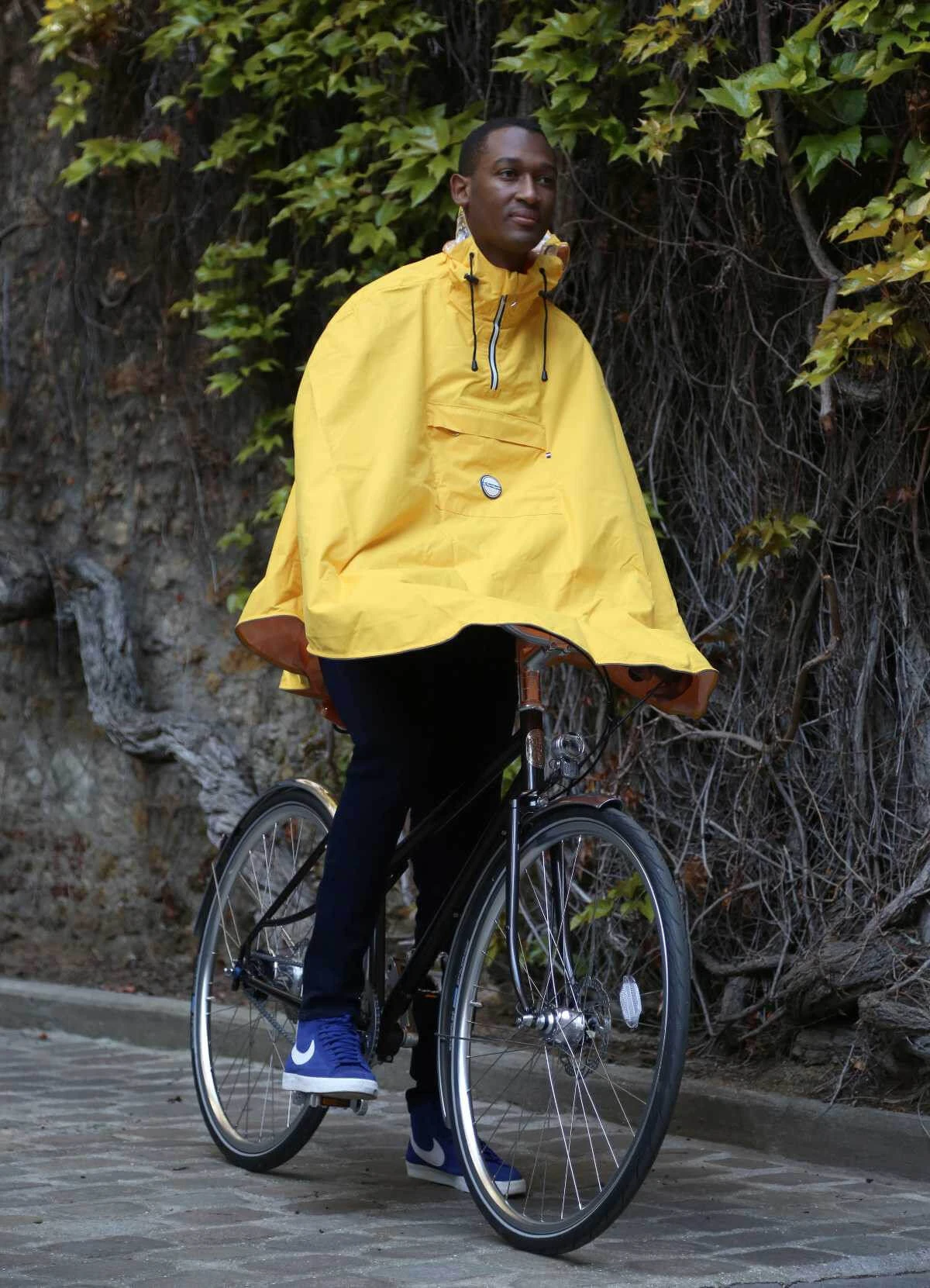 Cape De Pluie Vélo - Le Temps Des Grenouilles 5 Cape De Pluie Vélo - Le Temps Des Grenouilles – Image 3