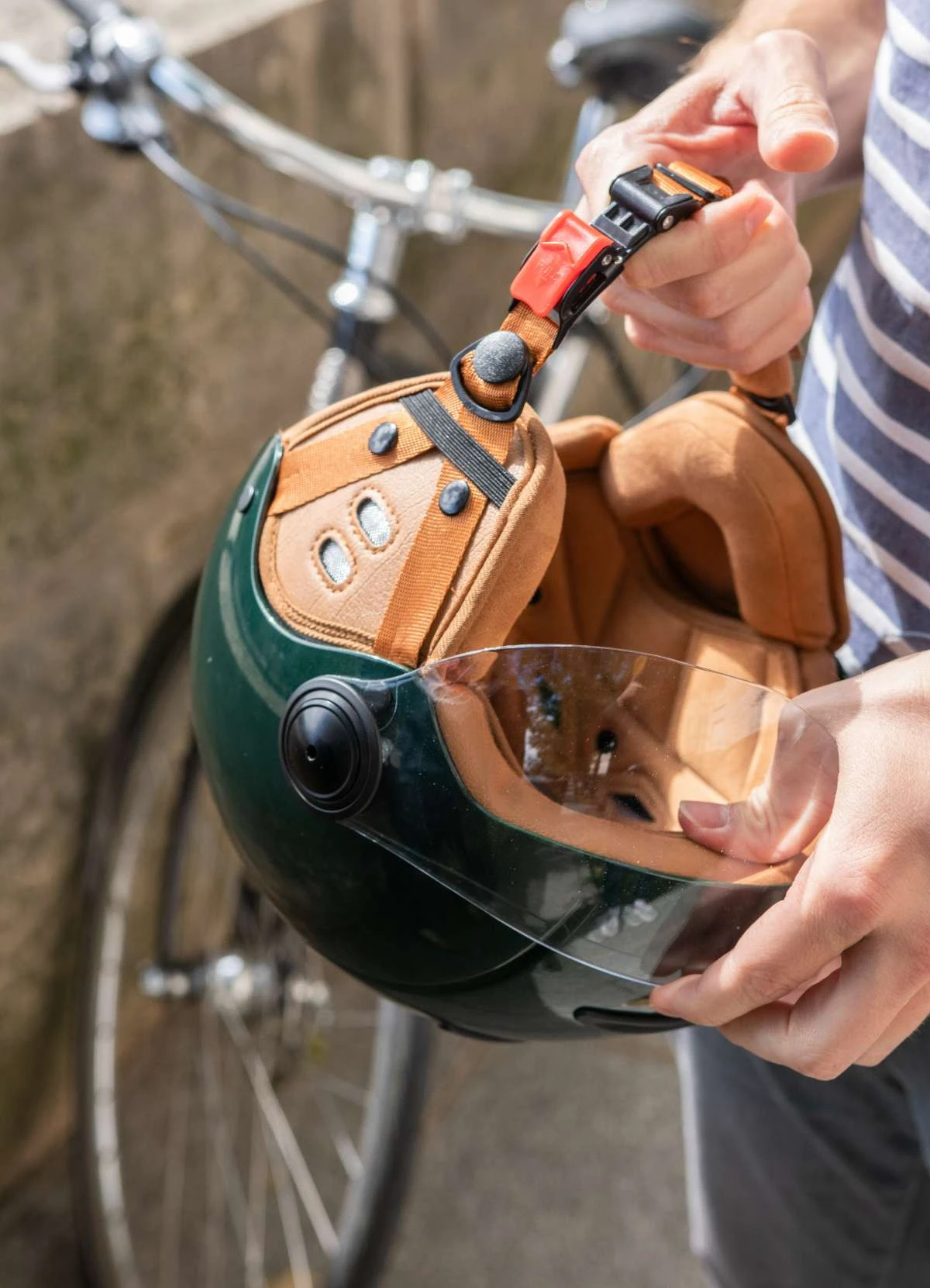 Casque De Vélo Avec Visière Tandem Light - Marko 13 Casque De Vélo Avec Visière Tandem Light - Marko – Image 11