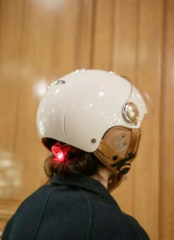 Casque De Vélo Avec Visière Tandem Light - Marko 29 Casque De Vélo Avec Visière Tandem Light - Marko -Jesuis à Vélo Soldes casque de velo avec visiere tandem light marko 7