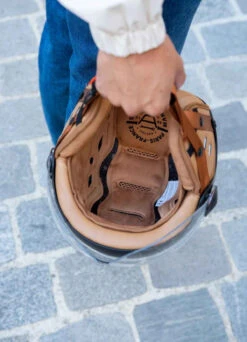 Casque De Vélo Avec Visière Tandem - Marko 37 Casque De Vélo Avec Visière Tandem - Marko -Jesuis à Vélo Soldes casque de velo avec visiere tandem marko 15