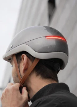 Casque Vélo Lumineux Avec Clignotants - Overade 24 Casque Vélo Lumineux Avec Clignotants - Overade -Jesuis à Vélo Soldes casque velo lumineux avec clignotants overade 8