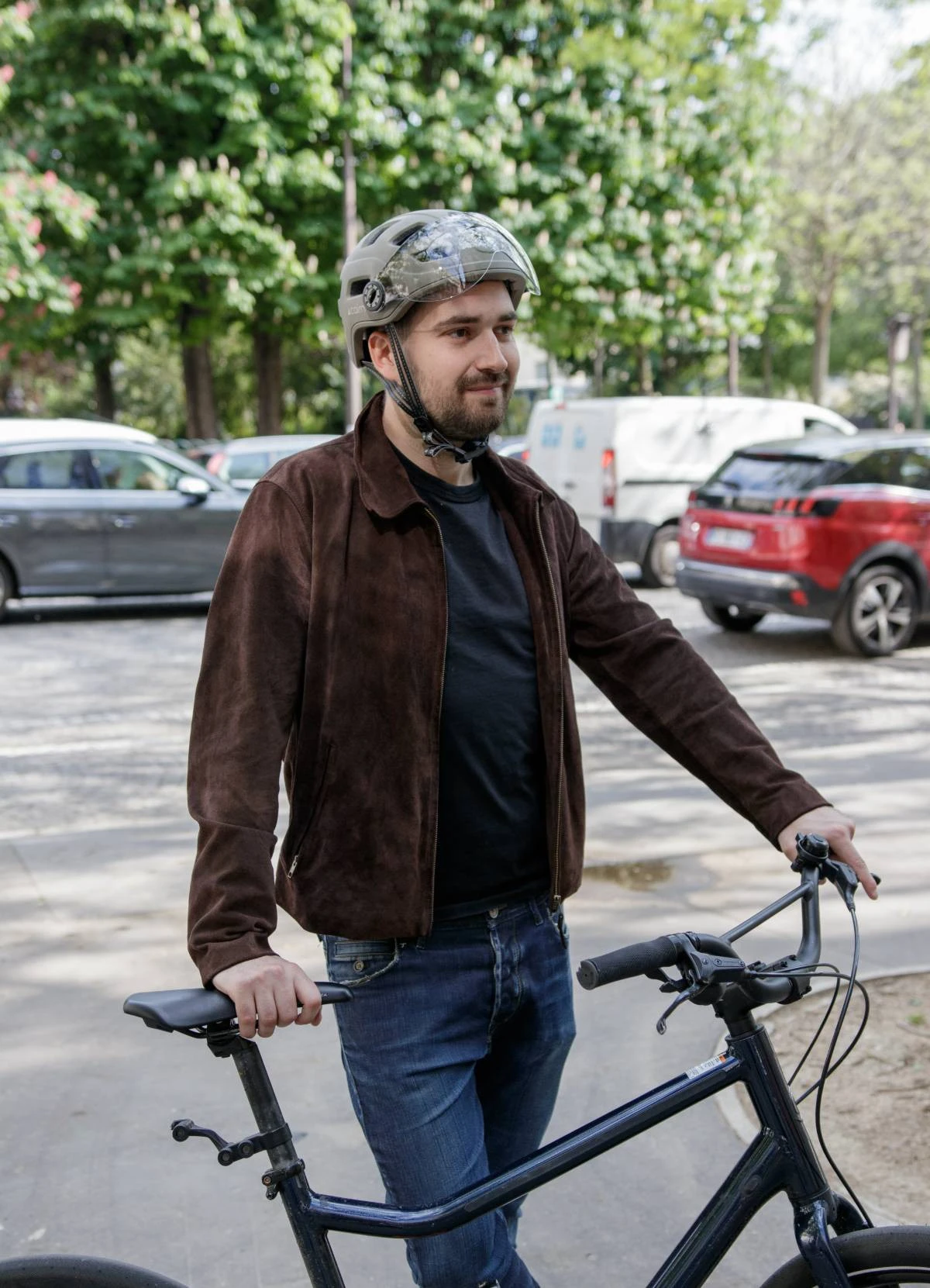 Casque Vélo Quartz Visor Led USB - Cairn 4 Casque Vélo Quartz Visor Led USB - Cairn – Image 2