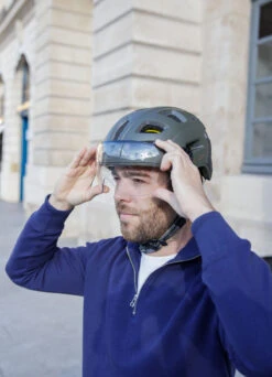 Casque Vélo Visière Avec LED Et MIPS - Cairn -Jesuis à Vélo Soldes casque velo visiere avec led et mips cairn 7