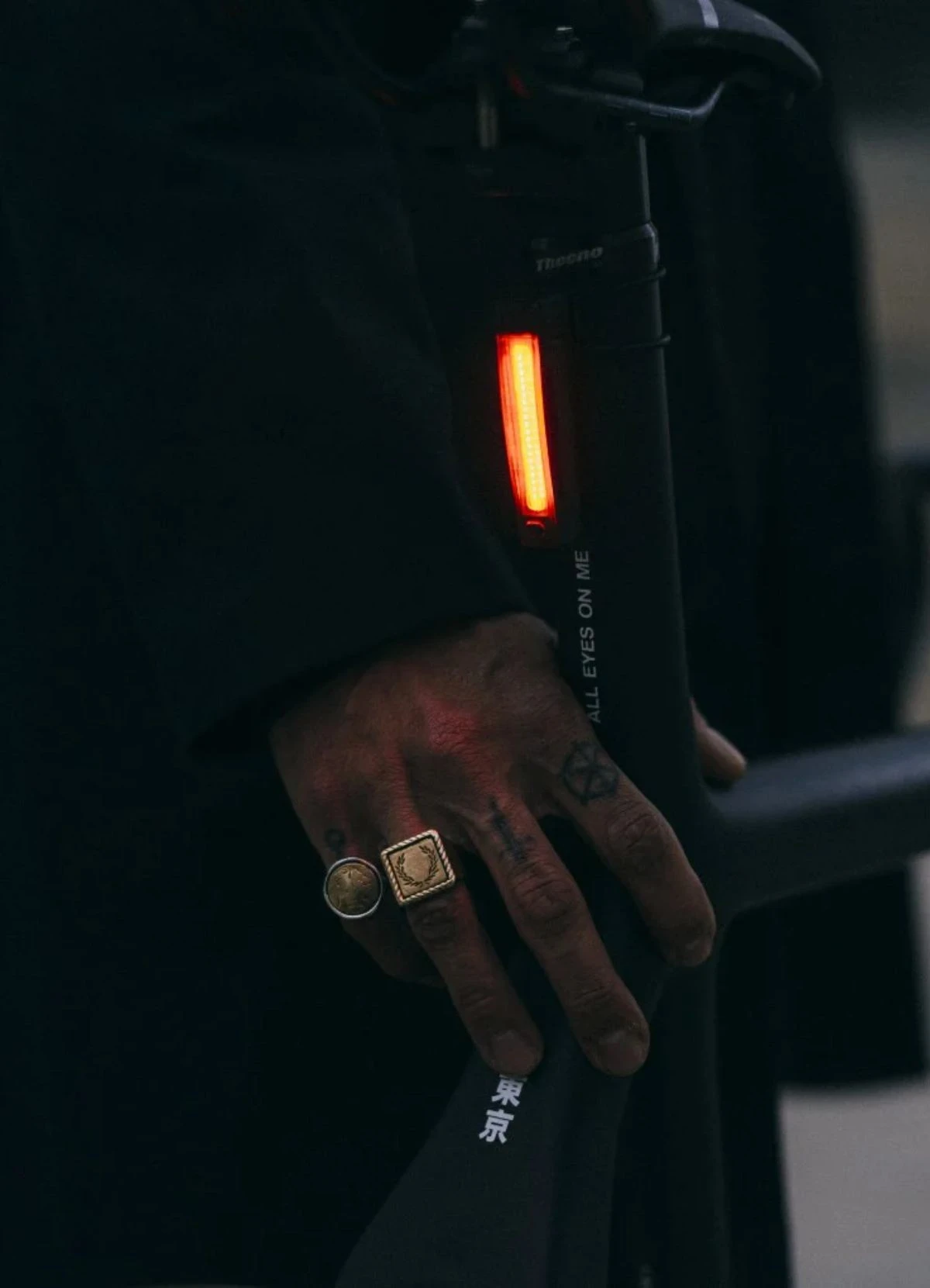 Éclairage Vélo Arrière Plus - Knog 4 Éclairage Vélo Arrière Plus - Knog – Image 2