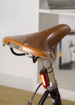 Éclairage Vélo Arrière Plus - Knog 18 Éclairage Vélo Arrière Plus - Knog -Jesuis à Vélo Soldes eclairage velo arriere plus knog 4