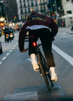 Éclairage Vélo Arrière Plus - Knog 22 Éclairage Vélo Arrière Plus - Knog -Jesuis à Vélo Soldes eclairage velo arriere plus knog 8