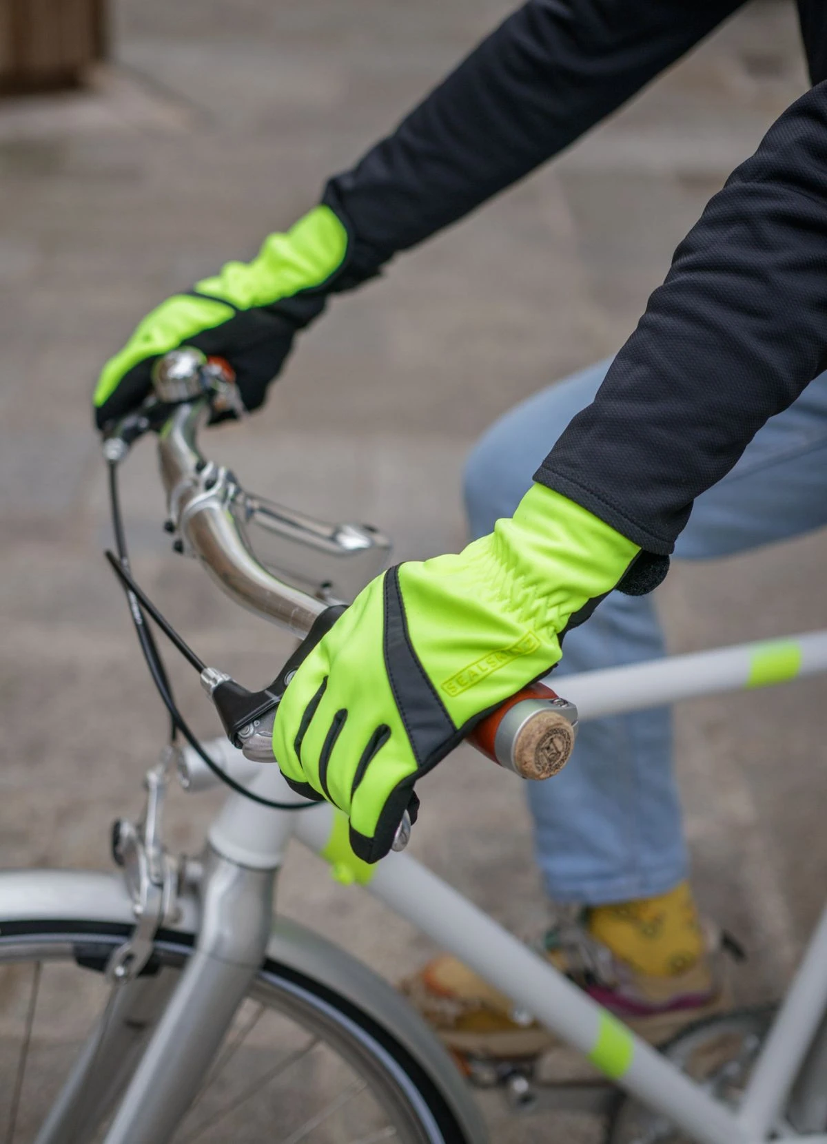 Gants D'hiver Vélo Imperméables Et Fluos - Sealskinz 3 Gants D'hiver Vélo Imperméables Et Fluos - Sealskinz