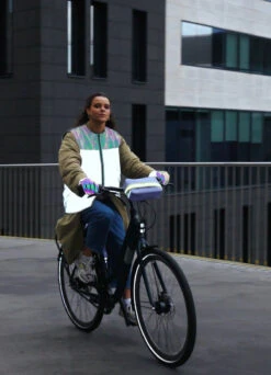 Gilet Réfléchissant Vélo Ville Orion - Gofluo 21 Gilet Réfléchissant Vélo Ville Orion - Gofluo -Jesuis à Vélo Soldes gilet reflechissant velo ville orion gofluo 3