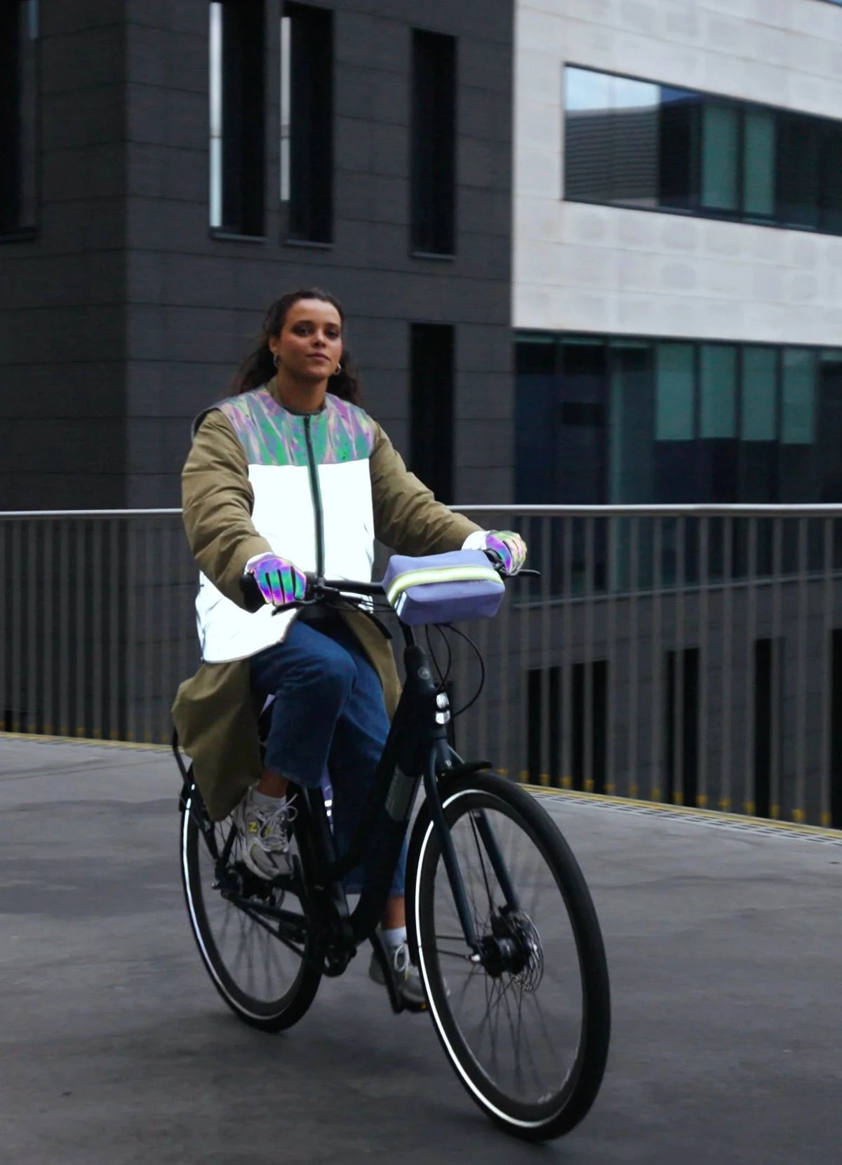 Gilet Réfléchissant Vélo Ville Orion - Gofluo 6 Gilet Réfléchissant Vélo Ville Orion - Gofluo – Image 4