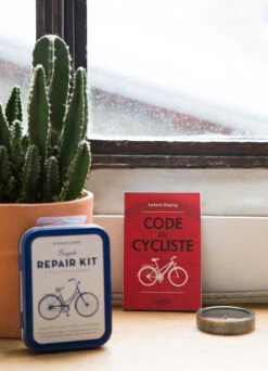 Kit De Réparation Vélo Du Cycliste - Kikkerland -Jesuis à Vélo Soldes kit de reparation velo du cycliste kikkerland 3