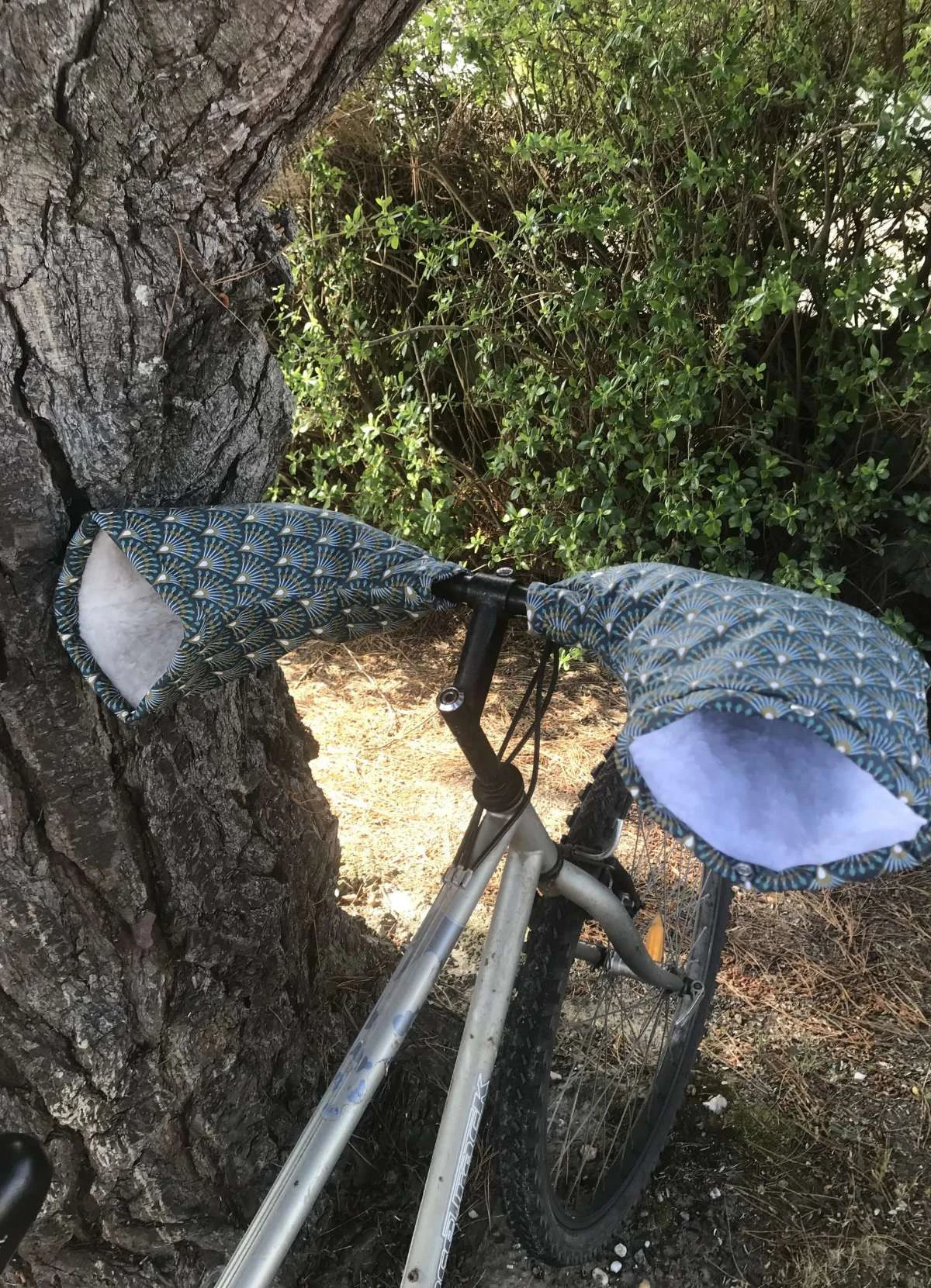 Manchons Vélo Fourrés Imperméables Made In France - Suzon Et Suzette 14 Manchons Vélo Fourrés Imperméables Made In France - Suzon Et Suzette – Image 12