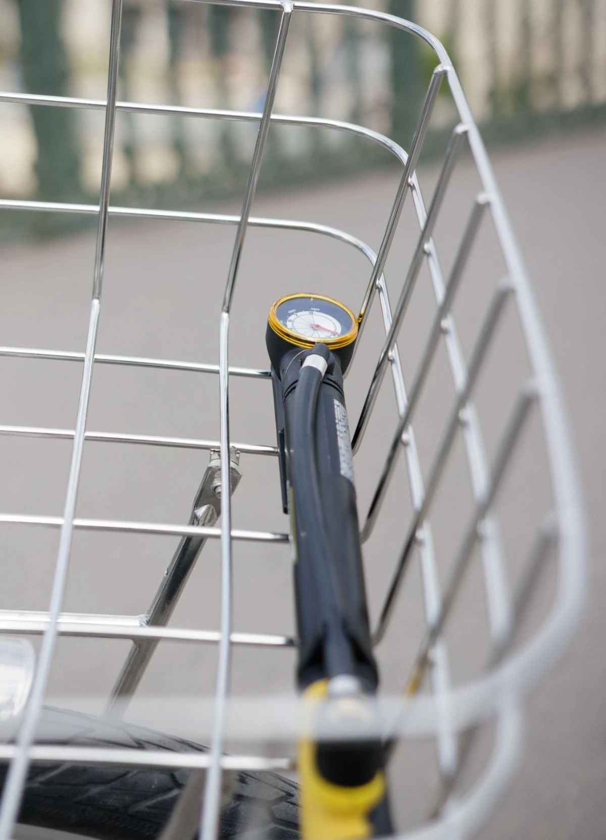 Mini-pompe à Pied En Aluminium - Michelin 4 Mini-pompe à Pied En Aluminium - Michelin – Image 2