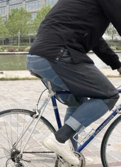 Pantalon De Pluie Cycliste Urbain - Rainette 10 Pantalon De Pluie Cycliste Urbain - Rainette -Jesuis à Vélo Soldes pantalon de pluie cycliste urbain rainette 3