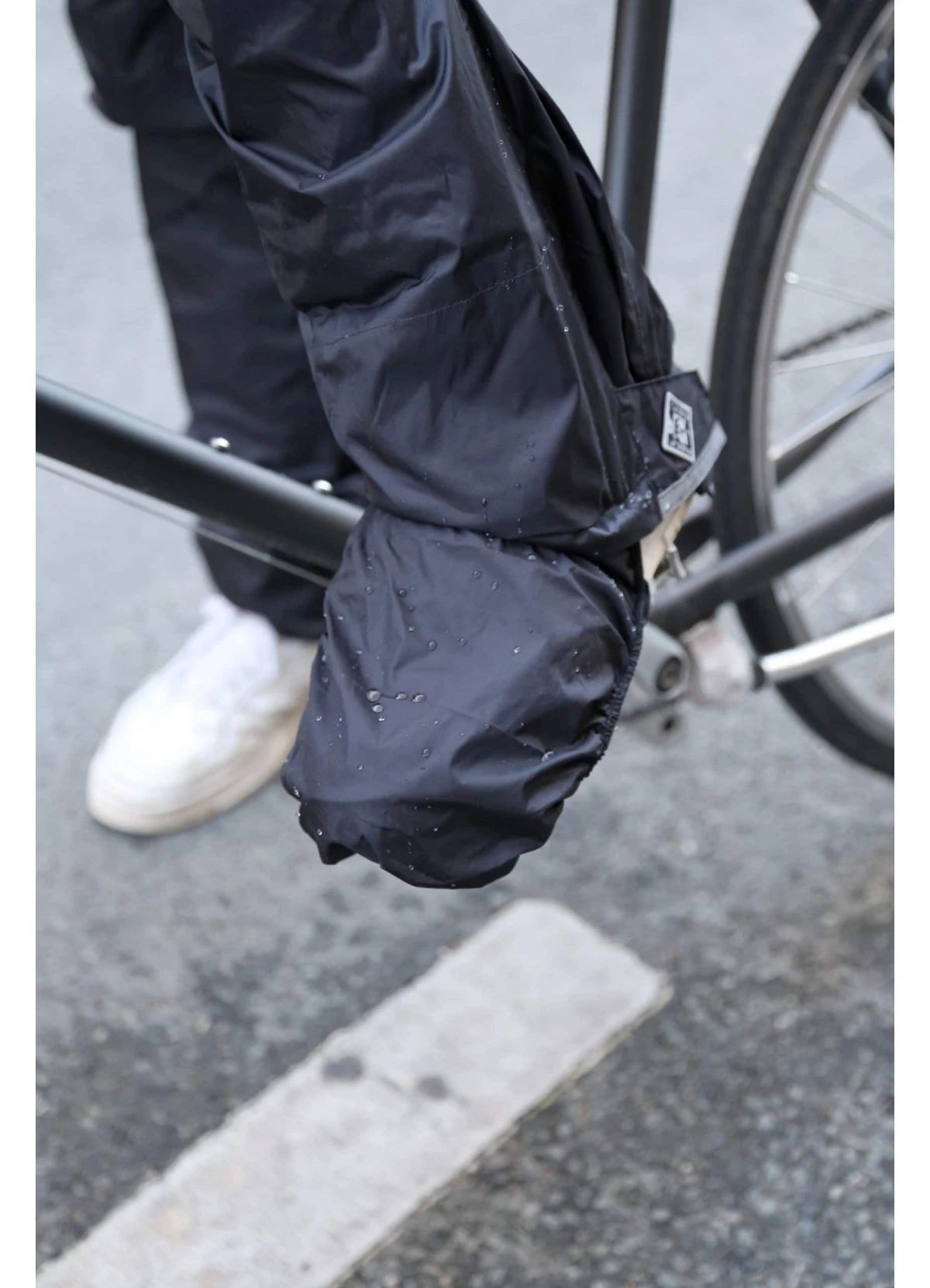 Pantalon De Pluie Vélo Nano Avec Couvre-chaussures Extractibles - Tucano Urbano 4 Pantalon De Pluie Vélo Nano Avec Couvre-chaussures Extractibles - Tucano Urbano – Image 2