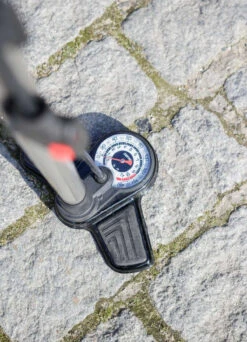 Pompe à Pied Profil Max FP20 - Zéfal -Jesuis à Vélo Soldes pompe a pied profil max fp20 zefal 2