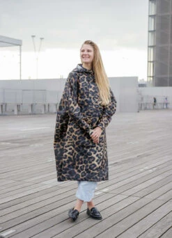 Poncho De Pluie Vélo Recyclé Original - Rainkiss 24 Poncho De Pluie Vélo Recyclé Original - Rainkiss -Jesuis à Vélo Soldes poncho de pluie velo recycle original rainkiss 2