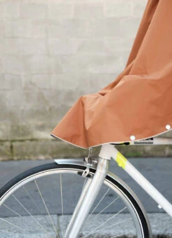 Poncho Vélo Urbain - The People's Poncho 35 Poncho Vélo Urbain - The People's Poncho -Jesuis à Vélo Soldes poncho velo urbain the people s poncho 13