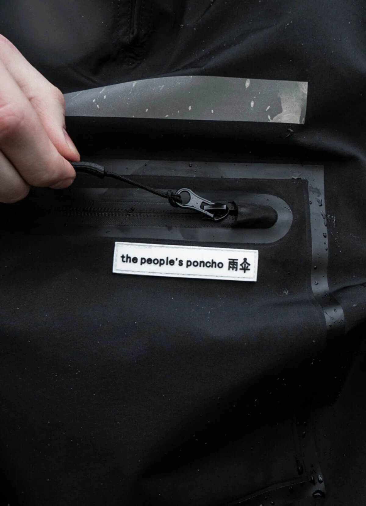 Poncho Vélo Urbain - The People's Poncho 11 Poncho Vélo Urbain - The People's Poncho – Image 9