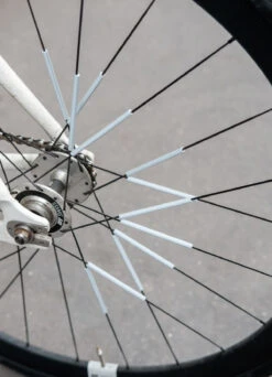 Réflecteurs De Rayons Vélo Argent - JSAV -Jesuis à Vélo Soldes reflecteurs de rayons velo argent jsav 4