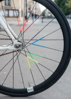 Réflecteurs De Rayons Vélo Fluo - JSAV -Jesuis à Vélo Soldes reflecteurs de rayons velo fluo jsav 3