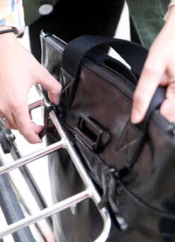 Sac à Main Vélo Porte-bagages Dahlia - Monroe 17 Sac à Main Vélo Porte-bagages Dahlia - Monroe -Jesuis à Vélo Soldes sac a main velo porte bagages dahlia monroe 5