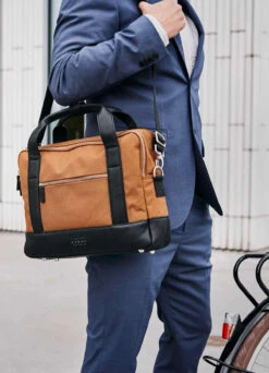 Sacoche Briefcase PC Porte-bagages - WGS -Jesuis à Vélo Soldes sacoche briefcase pc porte bagages wgs 12