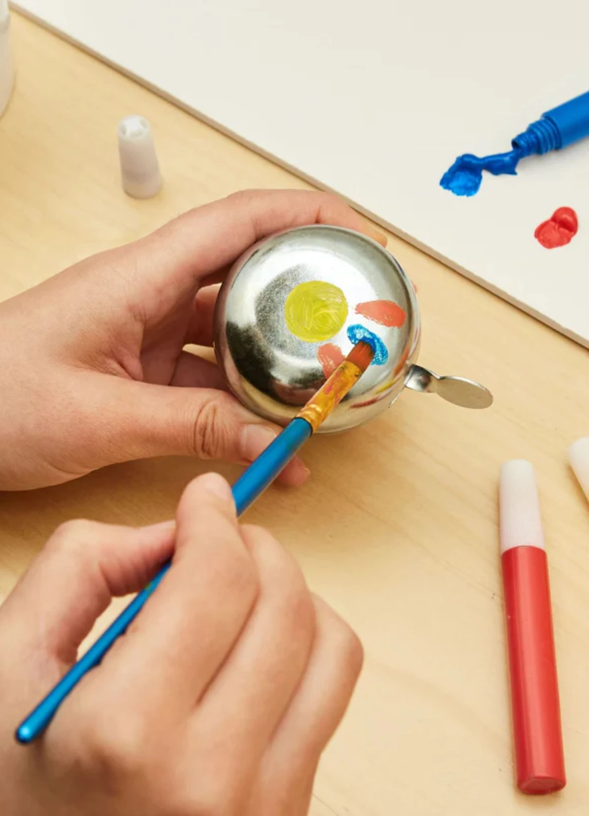 Sonnette Vélo à Peindre Soi-même - Kikkerland 3 Sonnette Vélo à Peindre Soi-même - Kikkerland