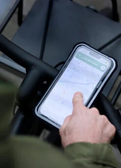 Support Téléphone Vélo Vissé Avec Pochette - Shapeheart -Jesuis à Vélo Soldes support telephone velo visse avec pochette shapeheart 2