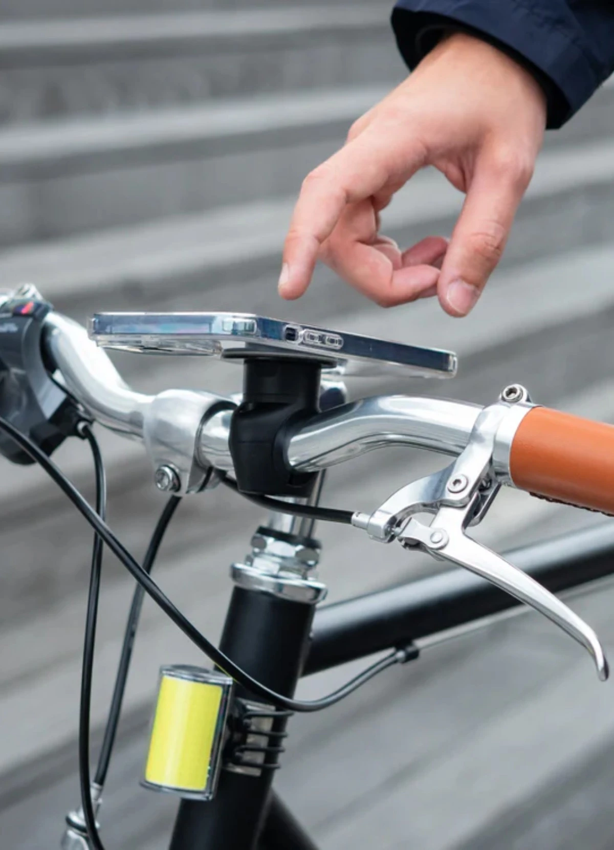 Support Téléphone Vissé Universel - Shapeheart 10 Support Téléphone Vissé Universel - Shapeheart – Image 8